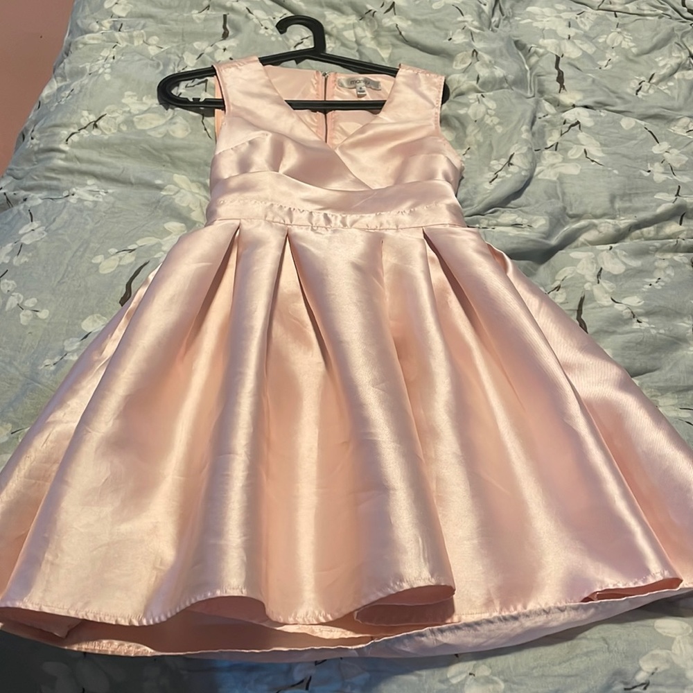 Light pink cocktail dress, back cut out
